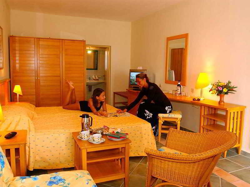 Sunbeach Hotel & Resort Bakau Bagian luar foto