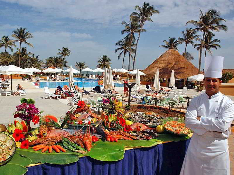 Sunbeach Hotel & Resort Bakau Bagian luar foto