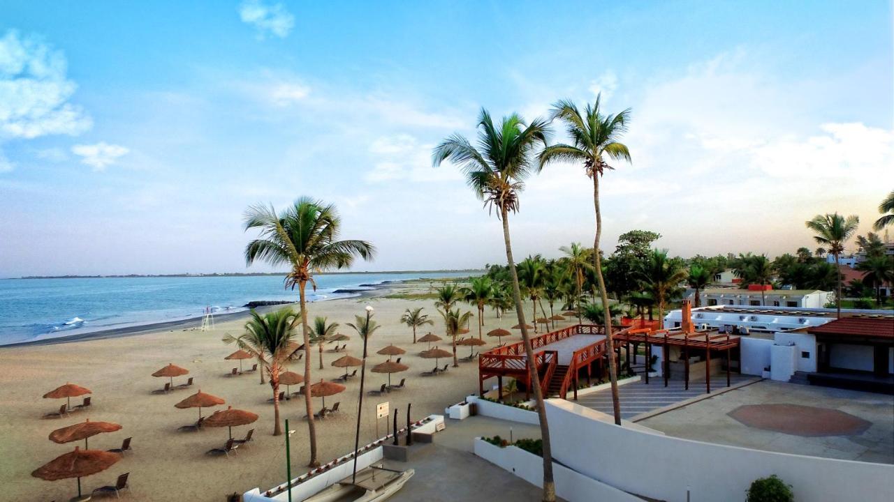 Sunbeach Hotel & Resort Bakau Bagian luar foto