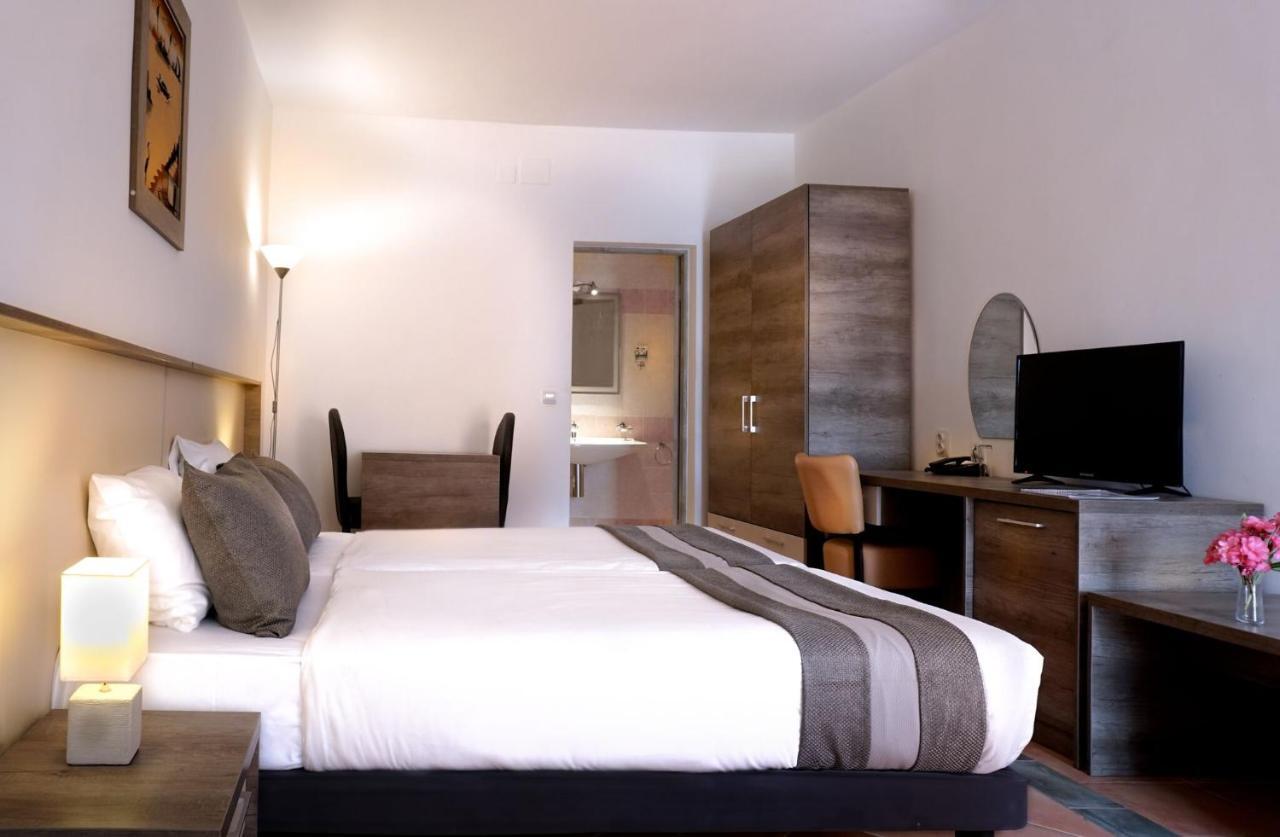 Sunbeach Hotel & Resort Bakau Bagian luar foto
