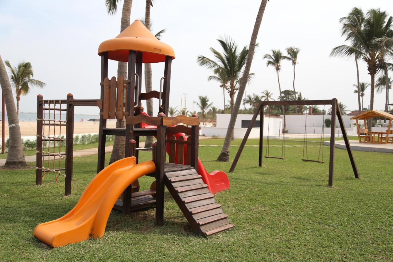 Sunbeach Hotel & Resort Bakau Bagian luar foto